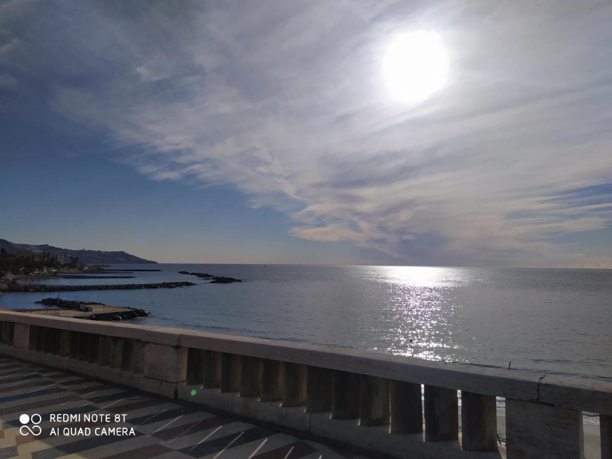 Le Camere Dei Fiori San Remo Buitenkant foto